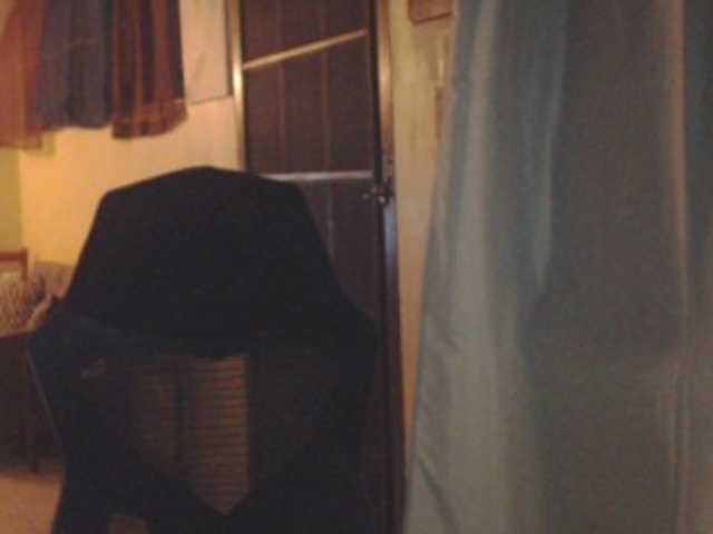 Live sex webcam photo for Modesto-1 #291175918