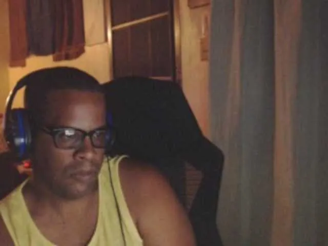 Live sex webcam photo for Modesto-1 #291187942