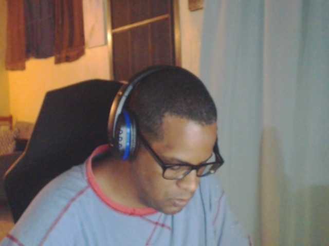 Live sex webcam photo for Modesto-1 #291208977