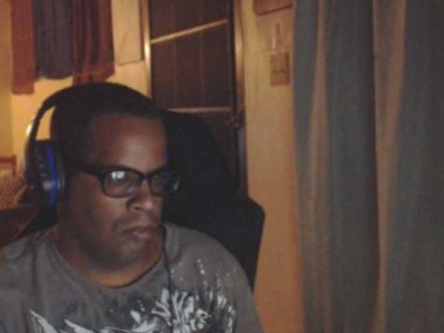 Live sex webcam photo for Modesto-1 #291221782