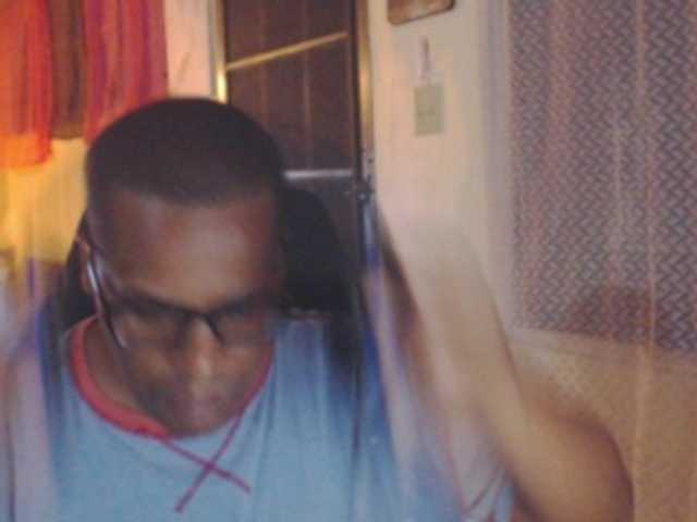 Live sex webcam photo for Modesto-1 #291401902