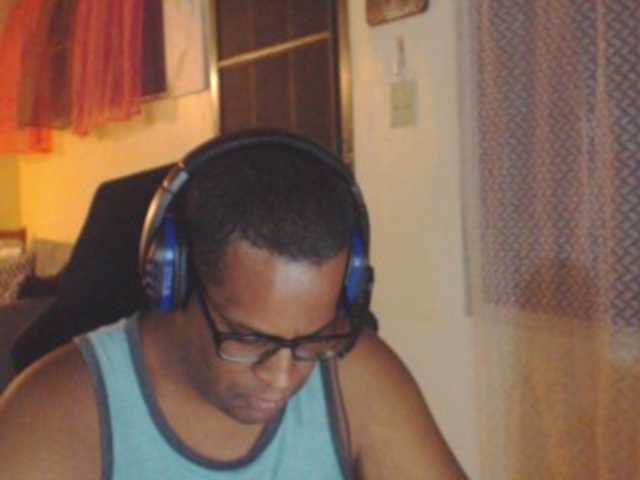 Live sex webcam photo for Modesto-1 #291469307