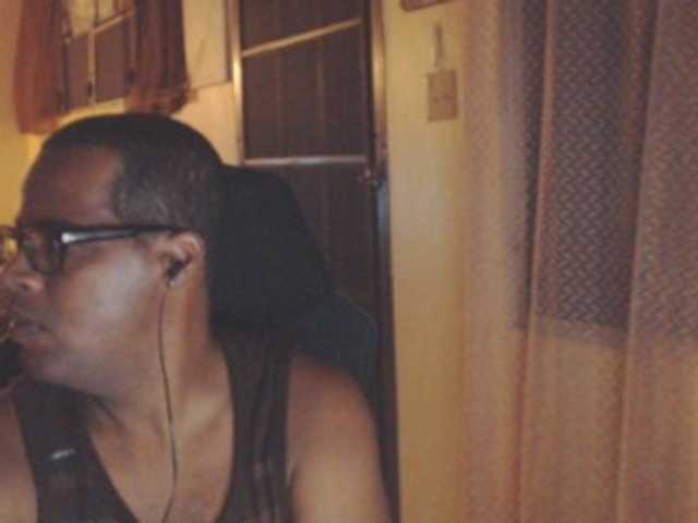 Live sex webcam photo for Modesto-1 #291637612