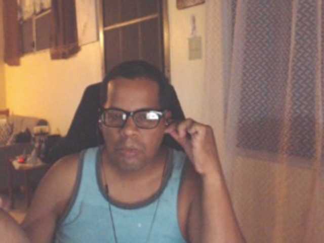 Live sex webcam photo for Modesto-1 #291875179