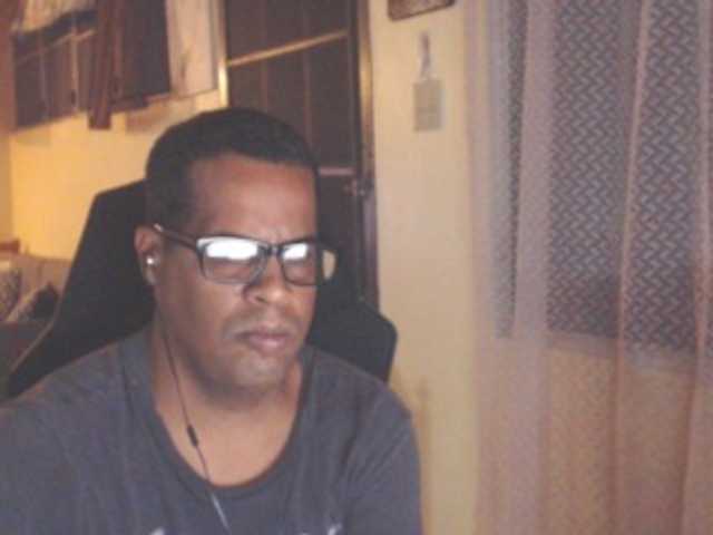 Live sex webcam photo for Modesto-1 #291882037