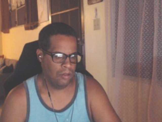 Live sex webcam photo for Modesto-1 #291896145