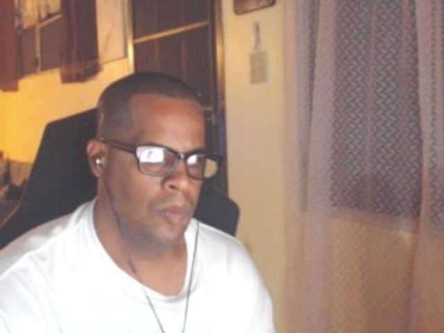 Live sex webcam photo for Modesto-1 #291910394