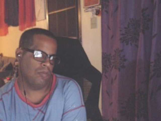 Live sex webcam photo for Modesto-1 #291976902