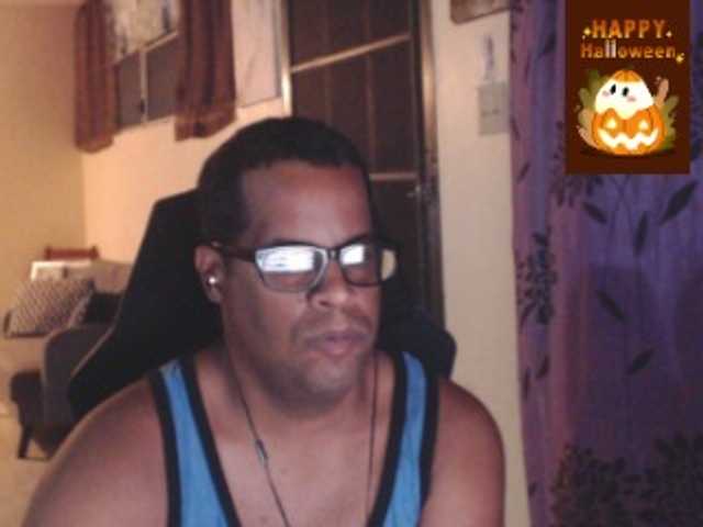 Live sex webcam photo for Modesto-1 #292165242