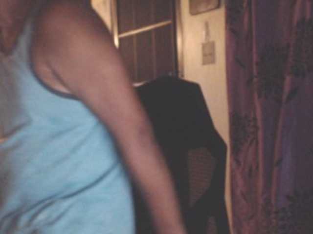 Live sex webcam photo for Modesto-1 #292197979