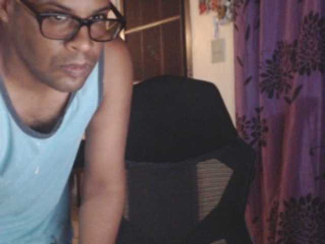 Live sex webcam photo for Modesto-1 #292297899