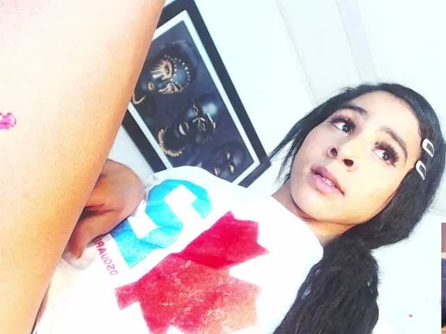 Live sex webcam photo for Mohana-FoXXX #275572106