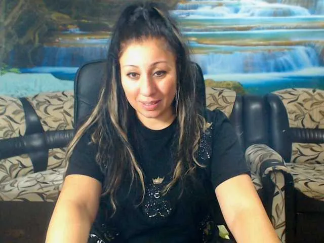 Live sex webcam photo for MoistMady #292201842