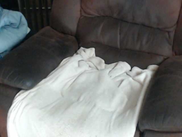 Live sex webcam photo for Mojo0483 #275343572