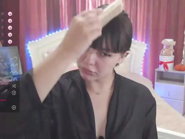 Live sex webcam photo for MokkaSweet #275777254