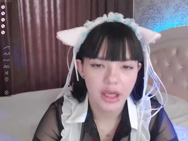 Live sex webcam photo for MokkaSweet #276367132