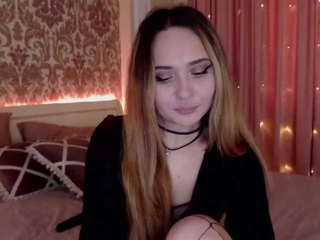 Live sex webcam photo for MokkyCute #273424857