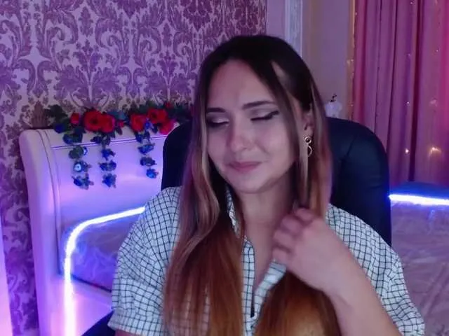 Live sex webcam photo for MokkyCute #274148052