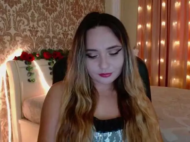 Live sex webcam photo for MokkyCute #274399799