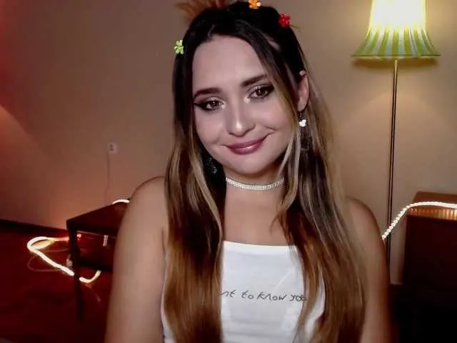 Live sex webcam photo for MokkyCute #274645822