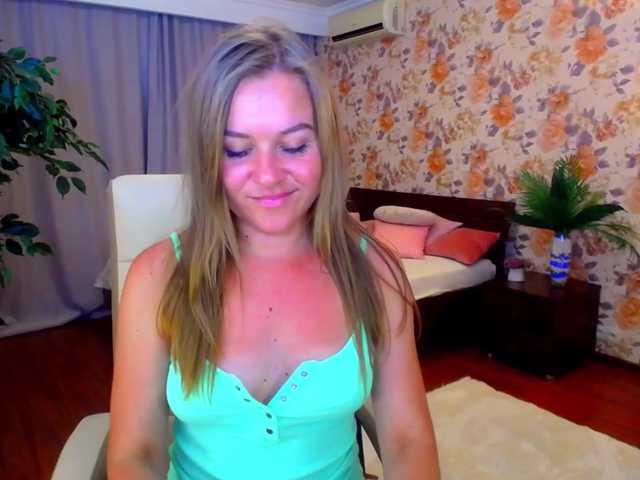 Live sex webcam photo for MoleculeOfLov #273884677