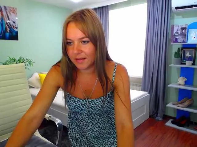 Live sex webcam photo for MoleculeOfLov #274389813