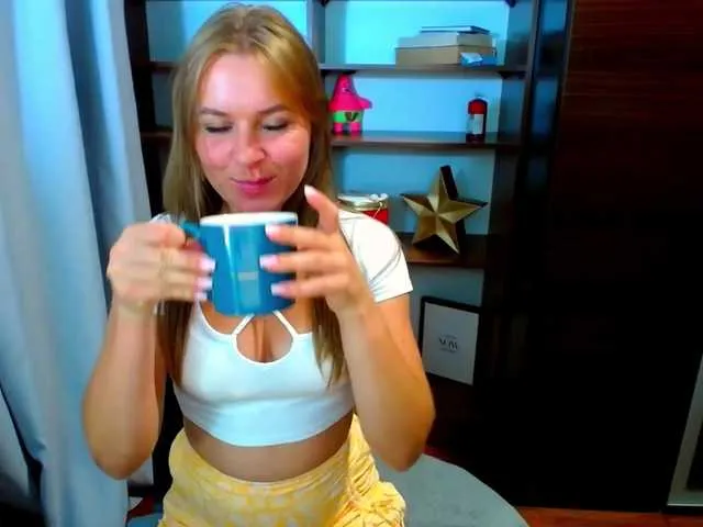 Live sex webcam photo for MoleculeOfLov #274581228