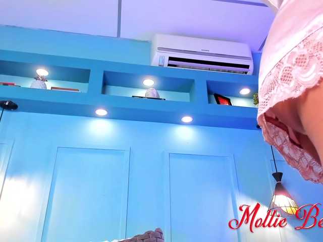 Live sex webcam photo for MollieBennet #276463743
