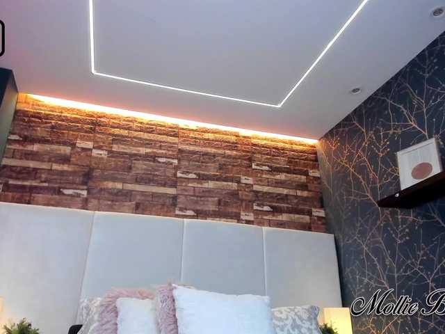 Live sex webcam photo for MollieBennet #290904711