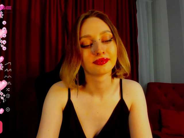 Live sex webcam photo for Molly-Queen #275700839