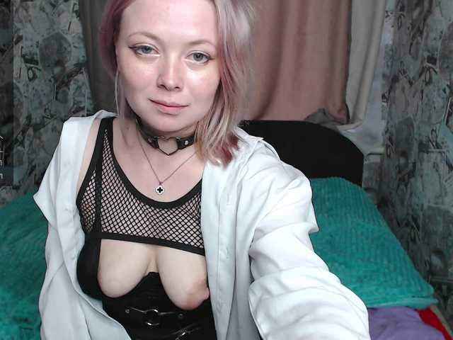 Live sex webcam photo for Molly-Sweet #277946632