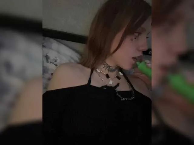 Live sex webcam photo for Molly-and-Ewa #291174160