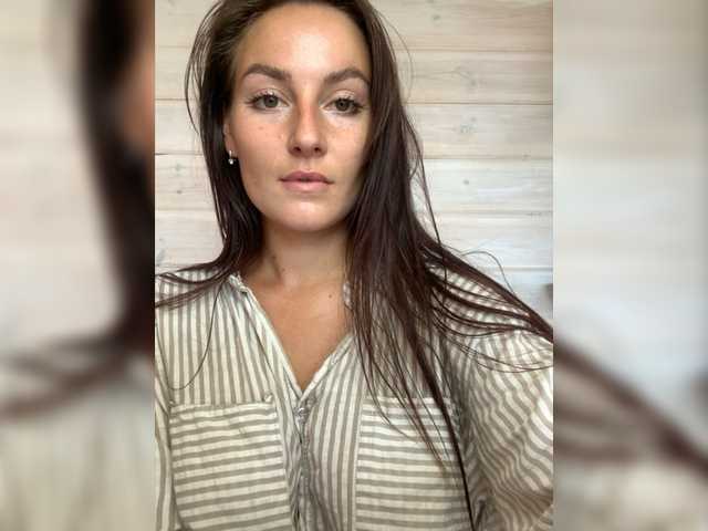 Live sex webcam photo for Molly69x #275996287