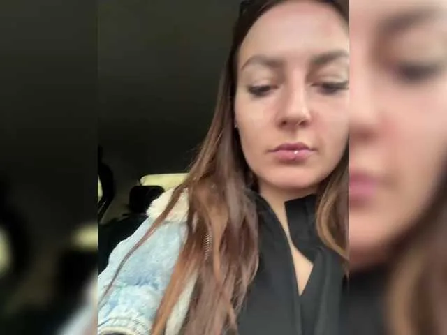 Live sex webcam photo for Molly69x #290799558