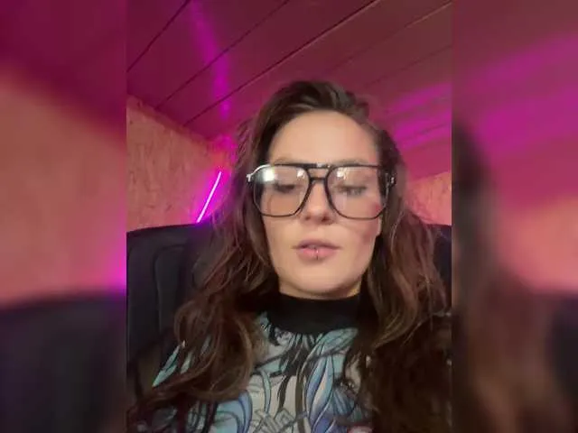 Live sex webcam photo for Molly69x #291097975