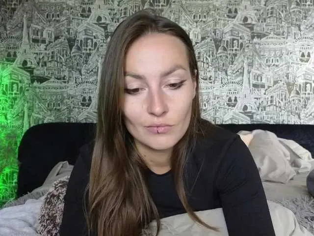 Live sex webcam photo for Molly69x #291411421