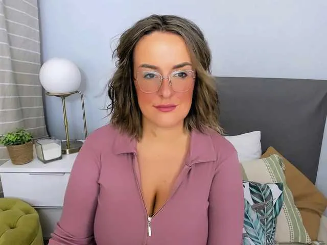 Live sex webcam photo for MollyBeauty #275700024