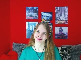 Live sex webcam photo for MollyKit #153925348