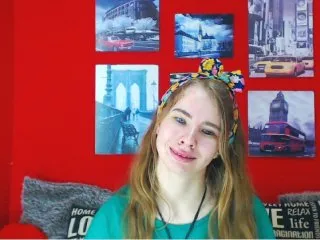 Live sex webcam photo for MollyKit #153943433