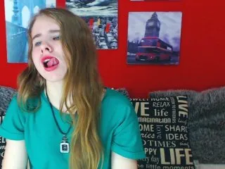 Live sex webcam photo for MollyKit #153961796