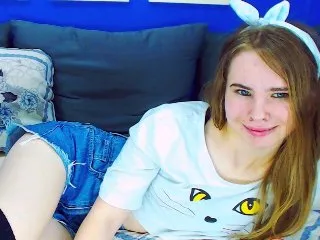 Live sex webcam photo for MollyKit #154390518