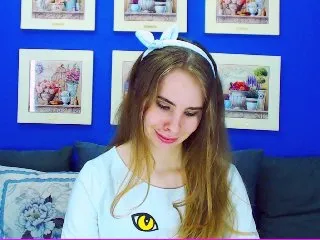 Live sex webcam photo for MollyKit #154427597