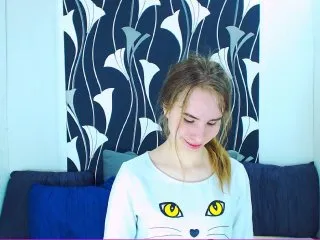 Live sex webcam photo for MollyKit #155163355