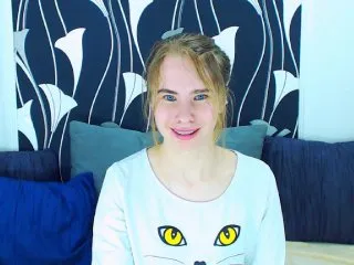 Live sex webcam photo for MollyKit #155190788