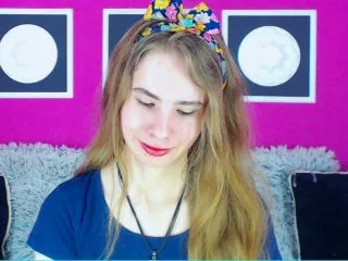 Live sex webcam photo for MollyKit #156654432