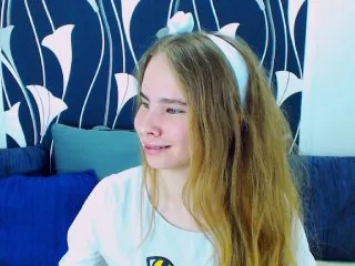 Live sex webcam photo for MollyKit #156788824