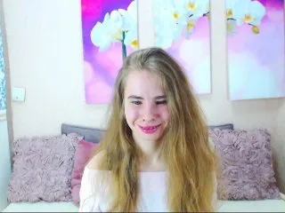 Live sex webcam photo for MollyKit #157574788