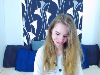 Live sex webcam photo for MollyKit #157589993