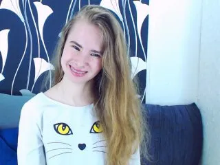 Live sex webcam photo for MollyKit #157612944