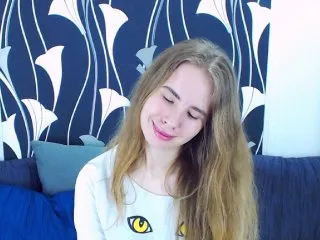 Live sex webcam photo for MollyKit #157636688